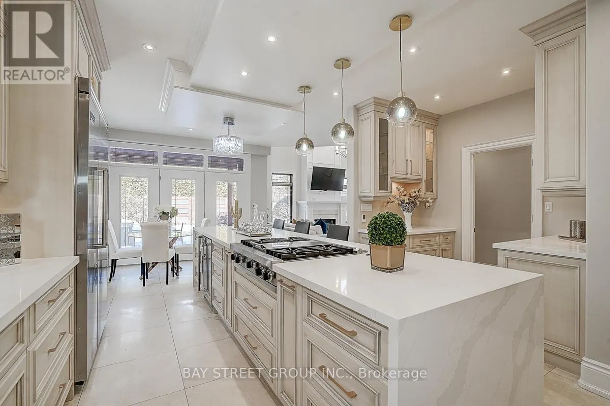 452 AVON CRESCENT