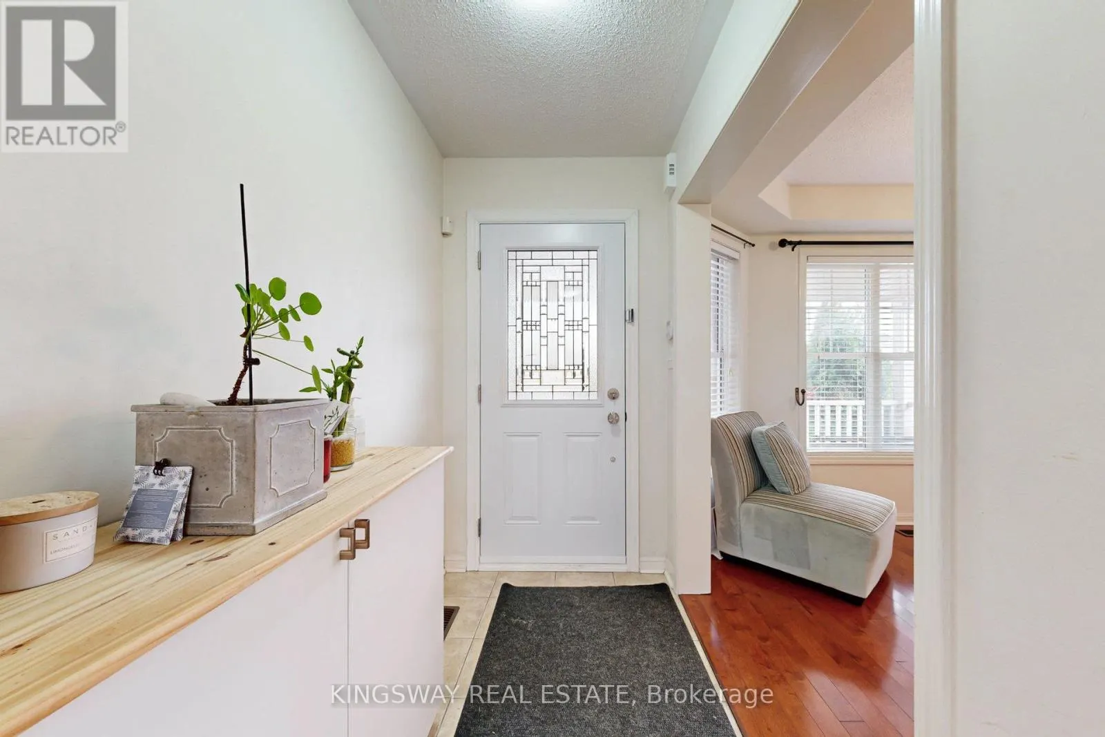 142 VALLEYWAY DRIVE