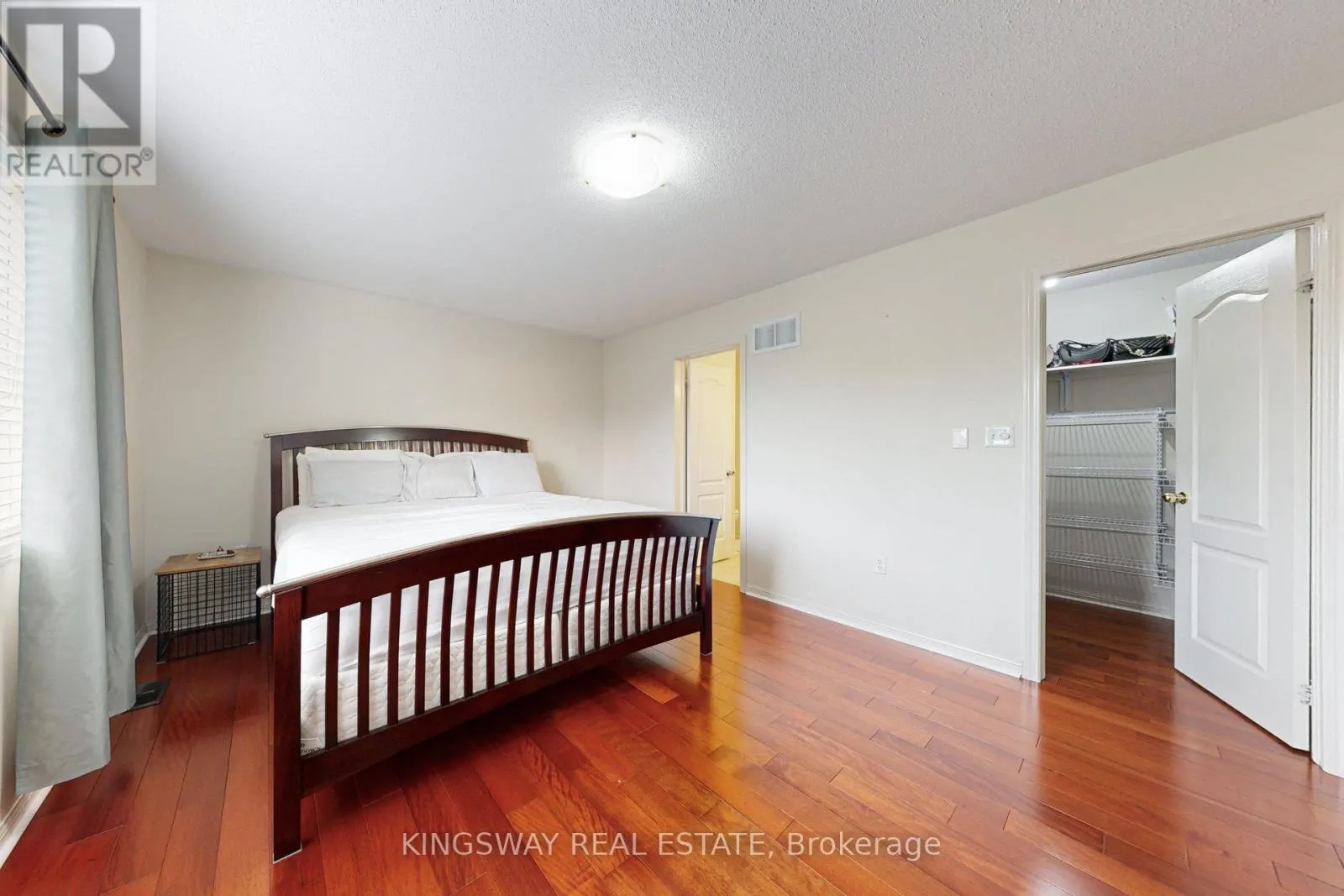 142 VALLEYWAY DRIVE