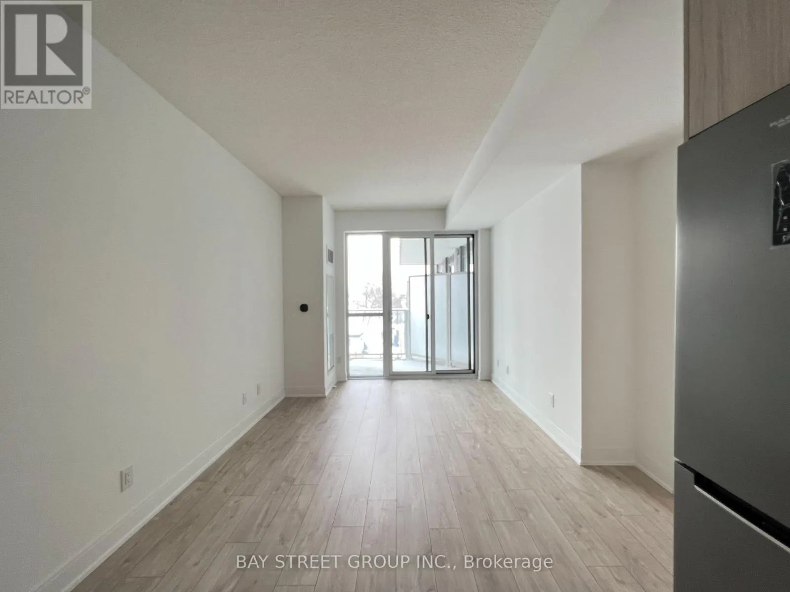 317 - 70 ANNIE CRAIG DRIVE