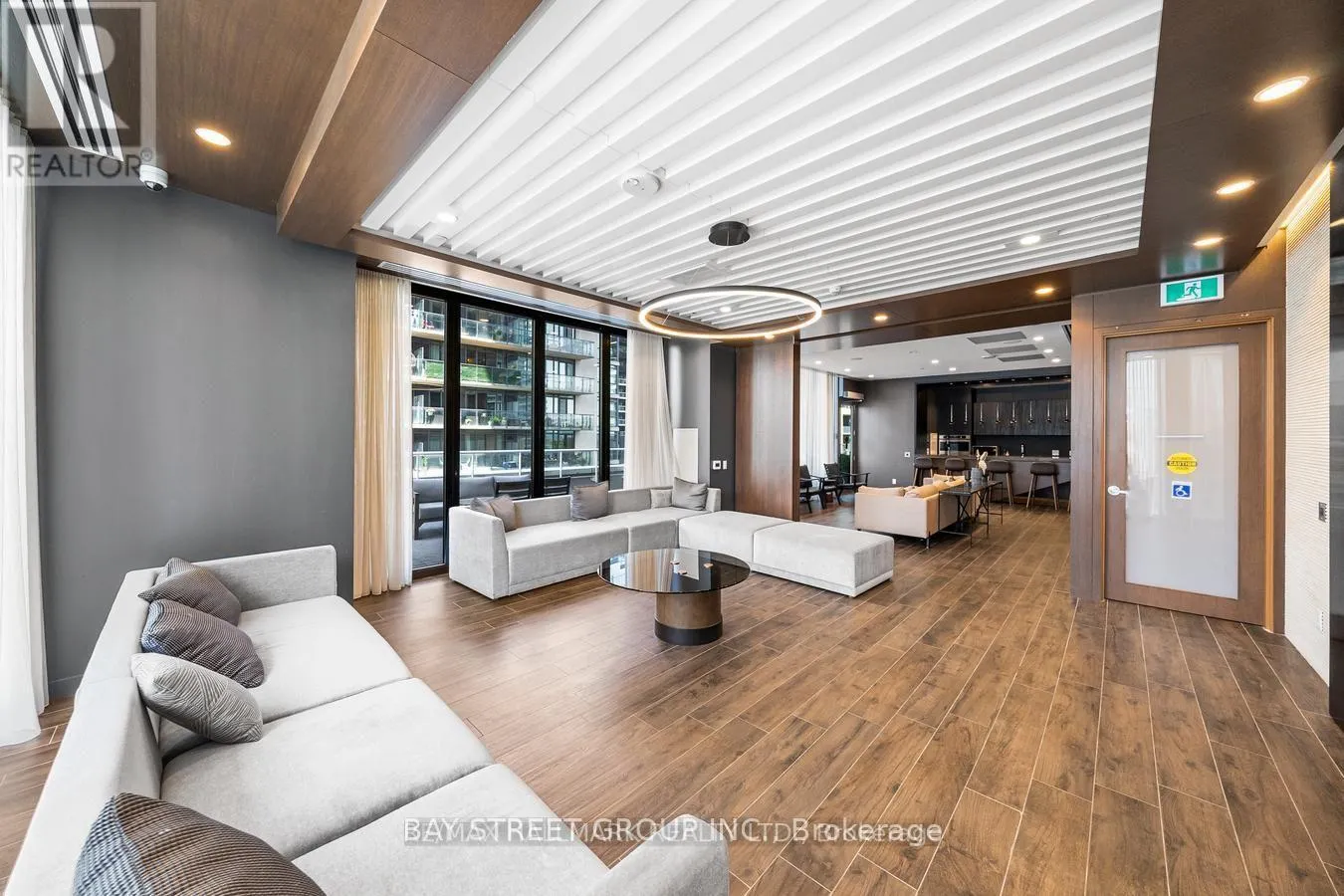 317 - 70 ANNIE CRAIG DRIVE