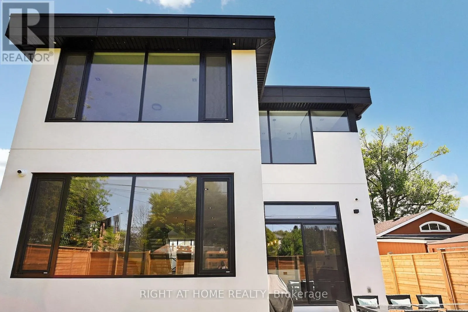 845 7TH STREET