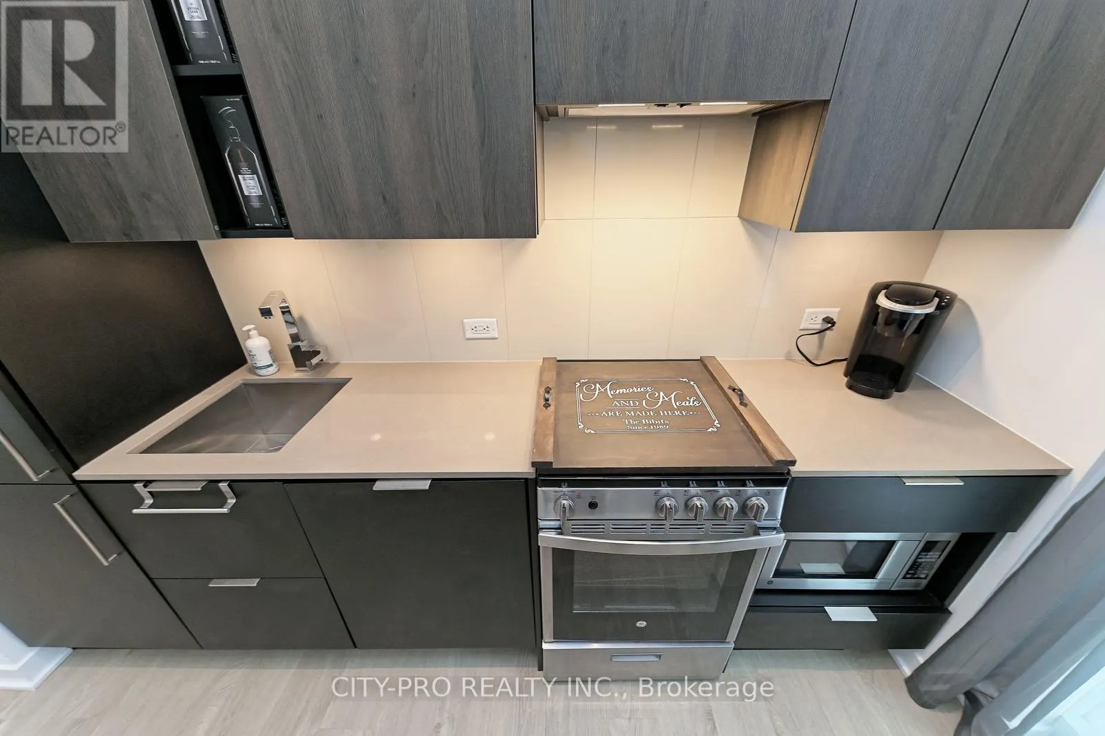 410 - 3900 CONFEDERATION PARKWAY