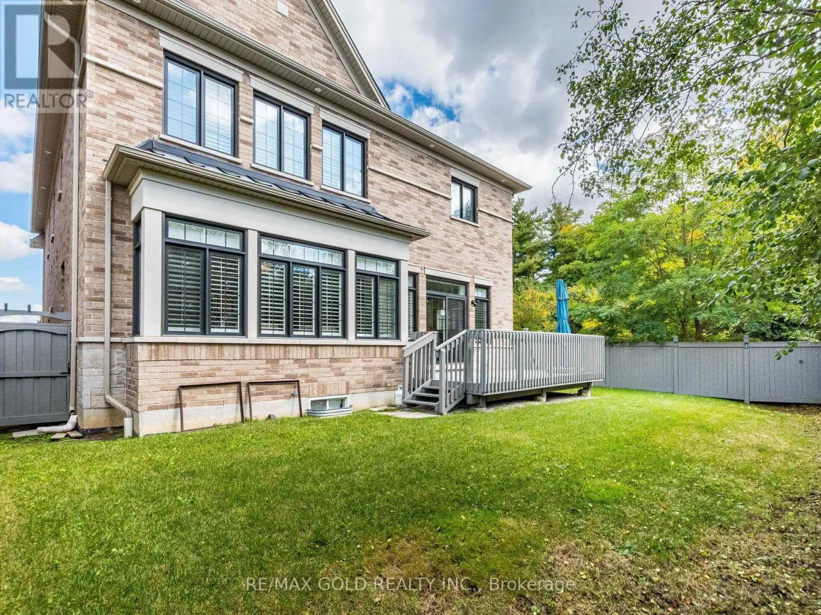 151 RISING HILL RIDGE