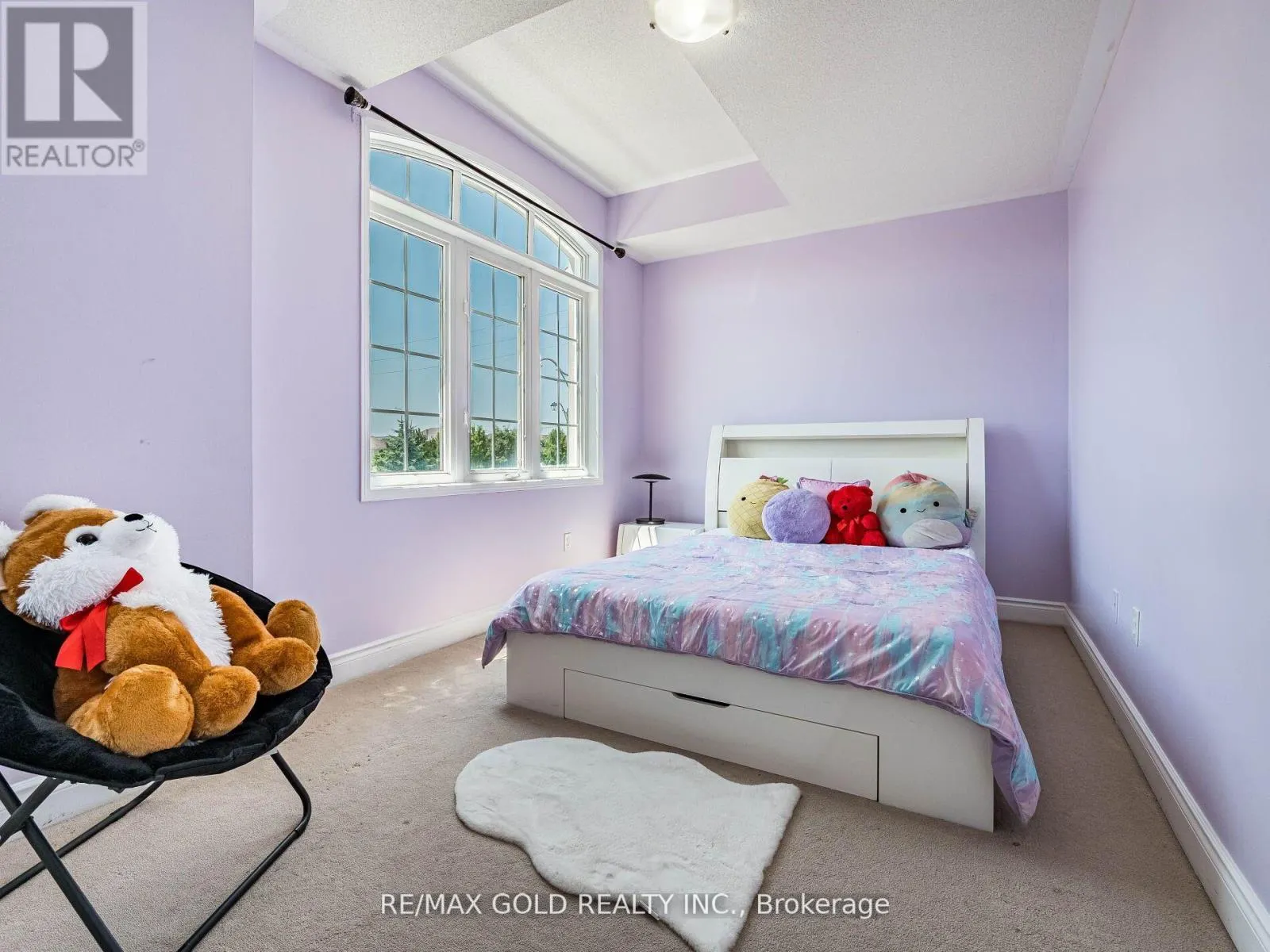 36 TREEGROVE CRESCENT