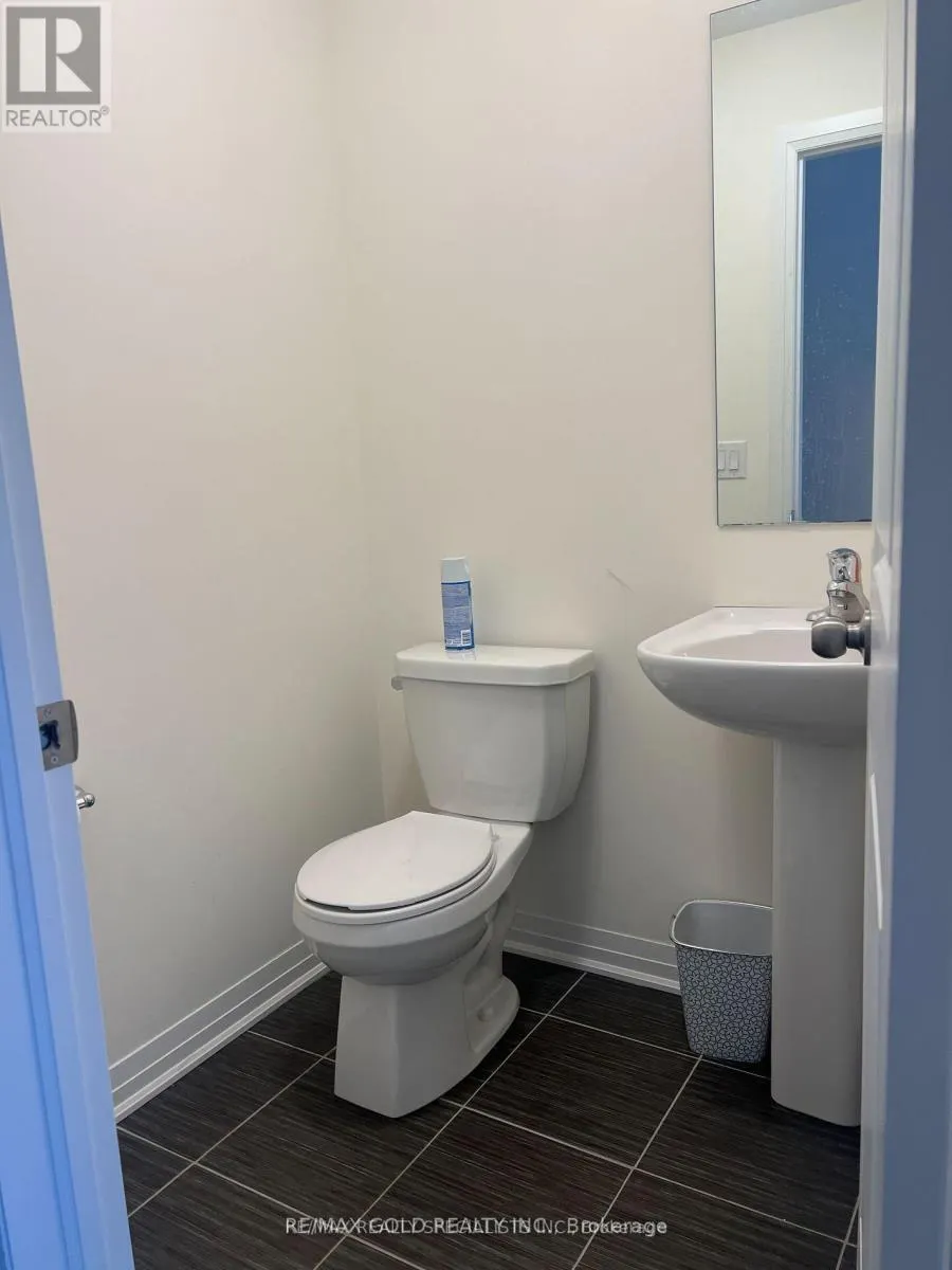 30 BRIXHAM LANE