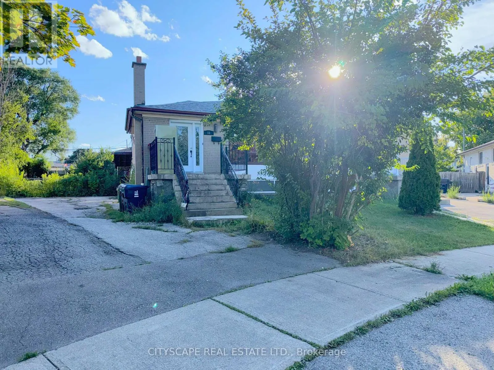 11 MELPHAM COURT
