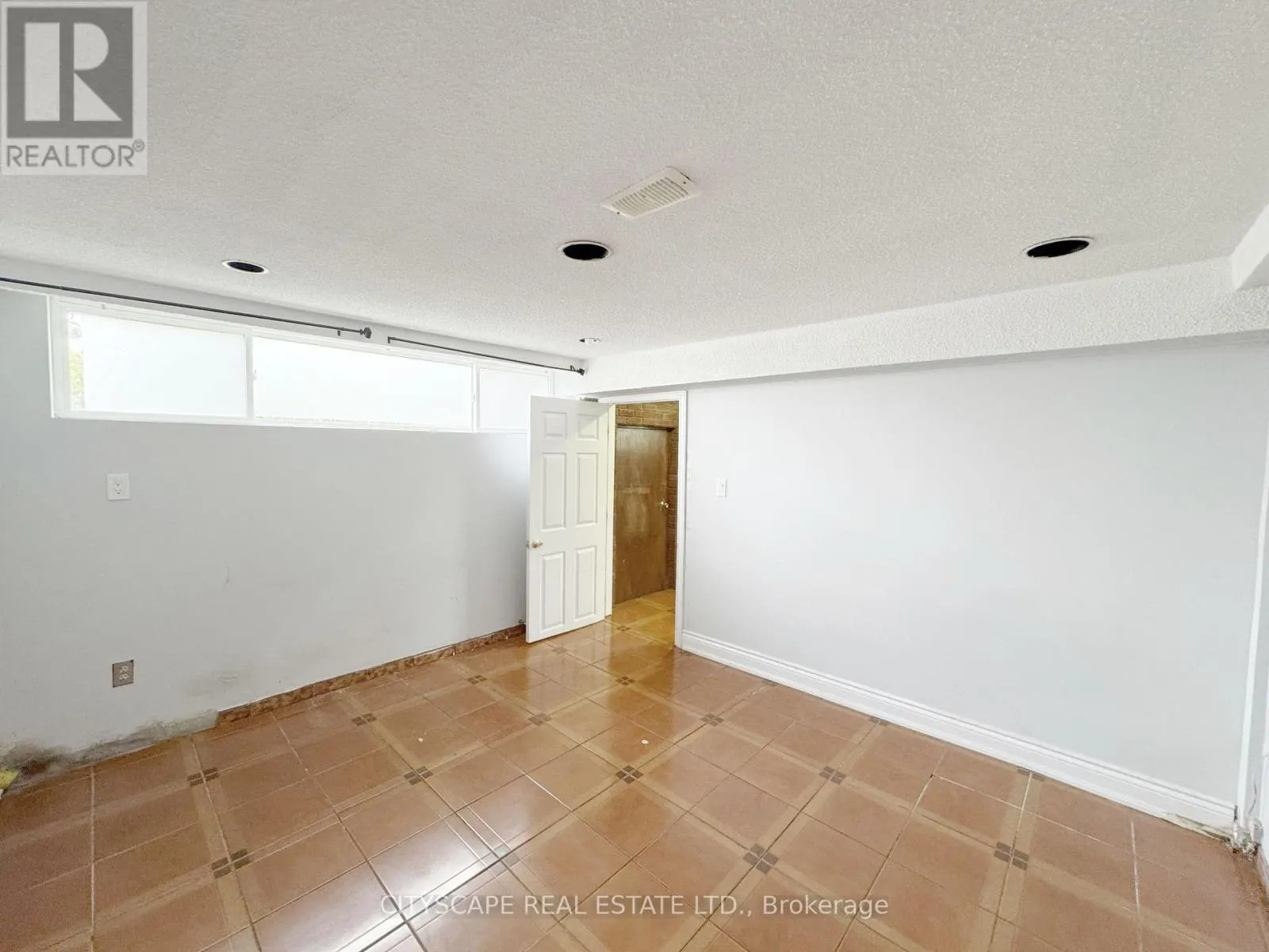 11 MELPHAM COURT