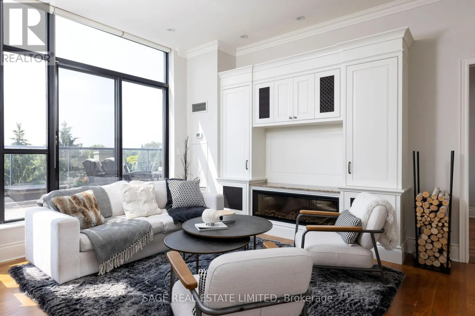 PH613 - 25 EARLINGTON AVENUE