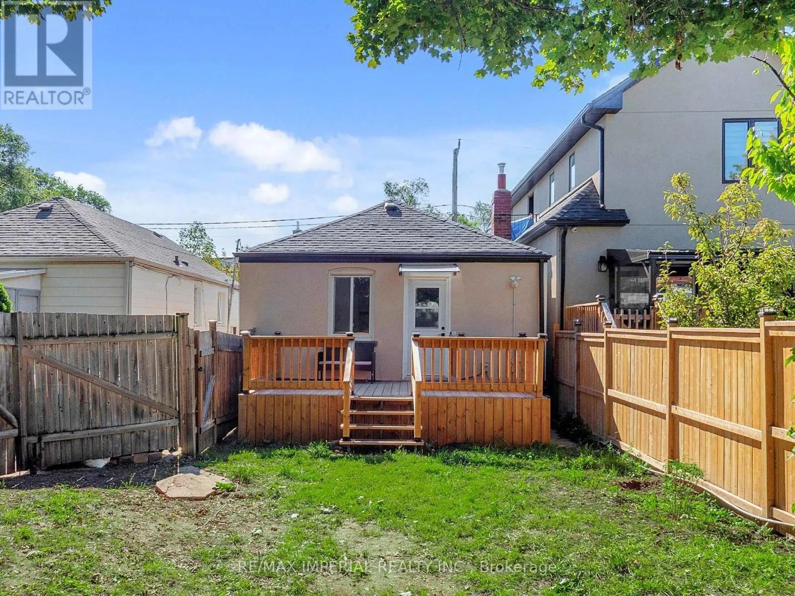598 RIDELLE AVENUE