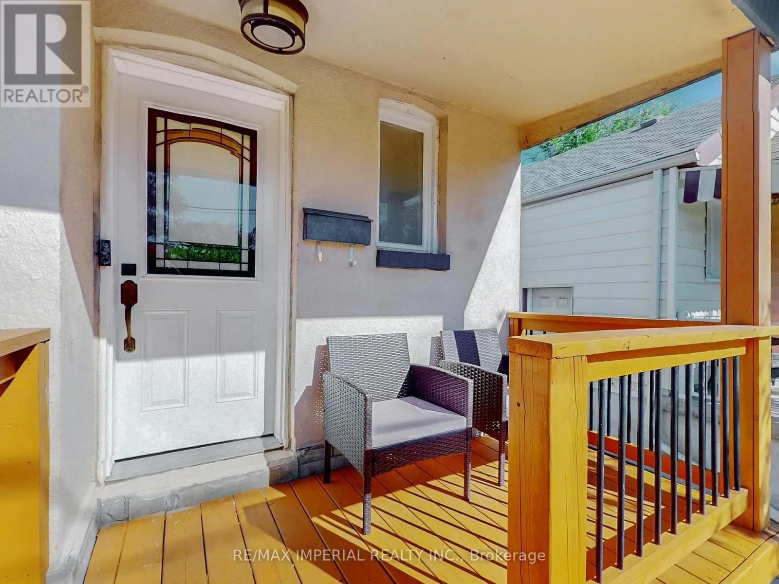 598 RIDELLE AVENUE