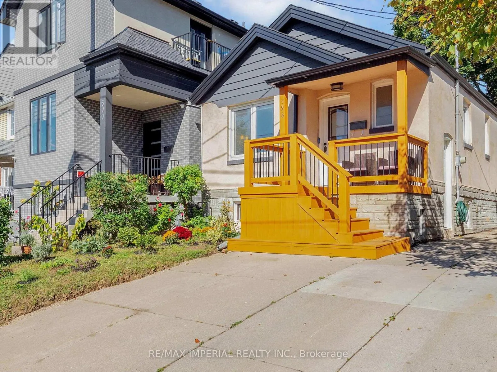 598 RIDELLE AVENUE