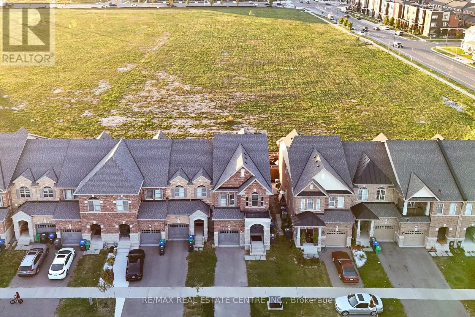18 HOGAN MANOR DRIVE