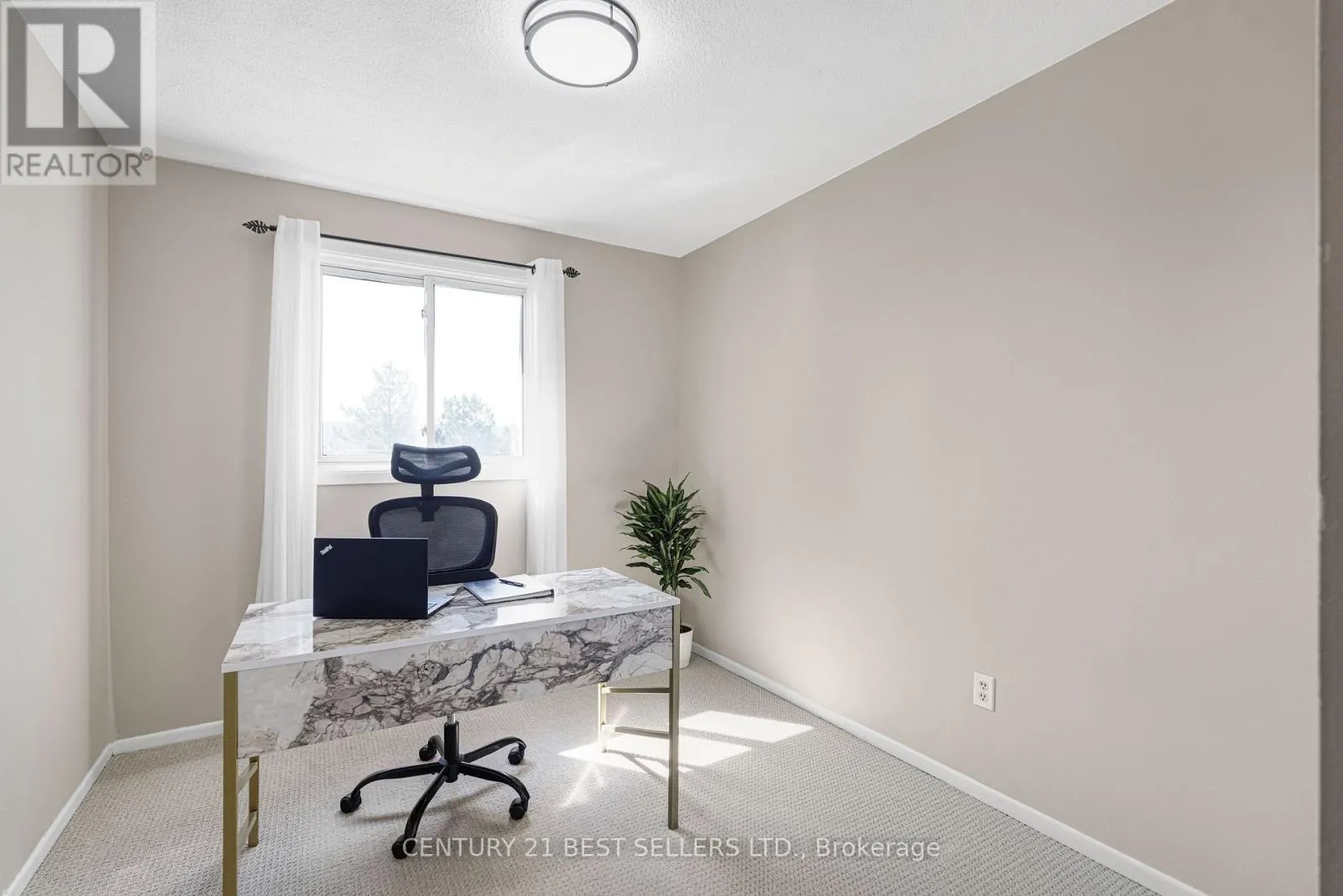 477 - 477 ONTARIO STREET N