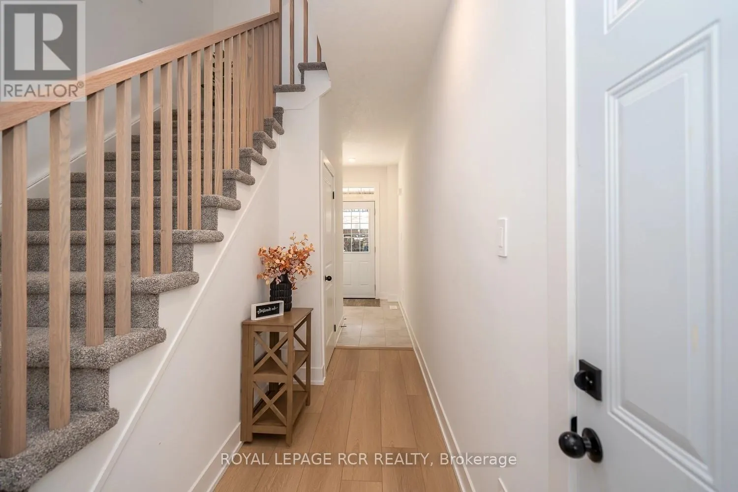 12 - 690 BROADWAY AVENUE