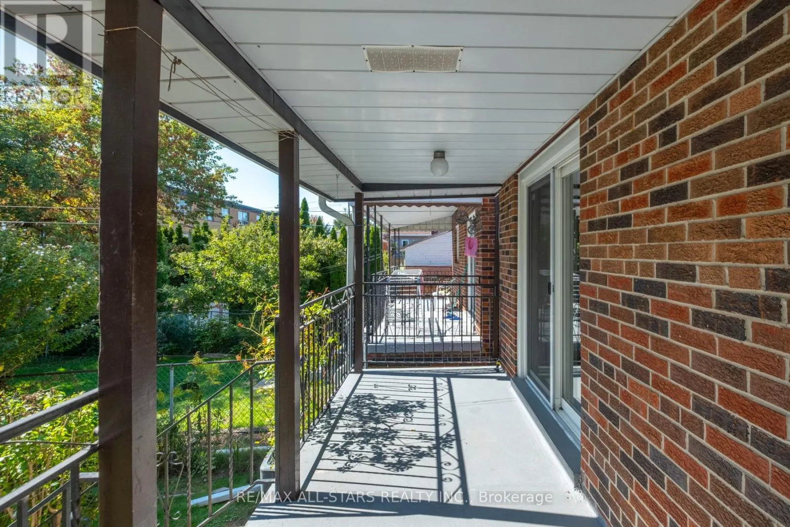 8A RUTHVEN PLACE