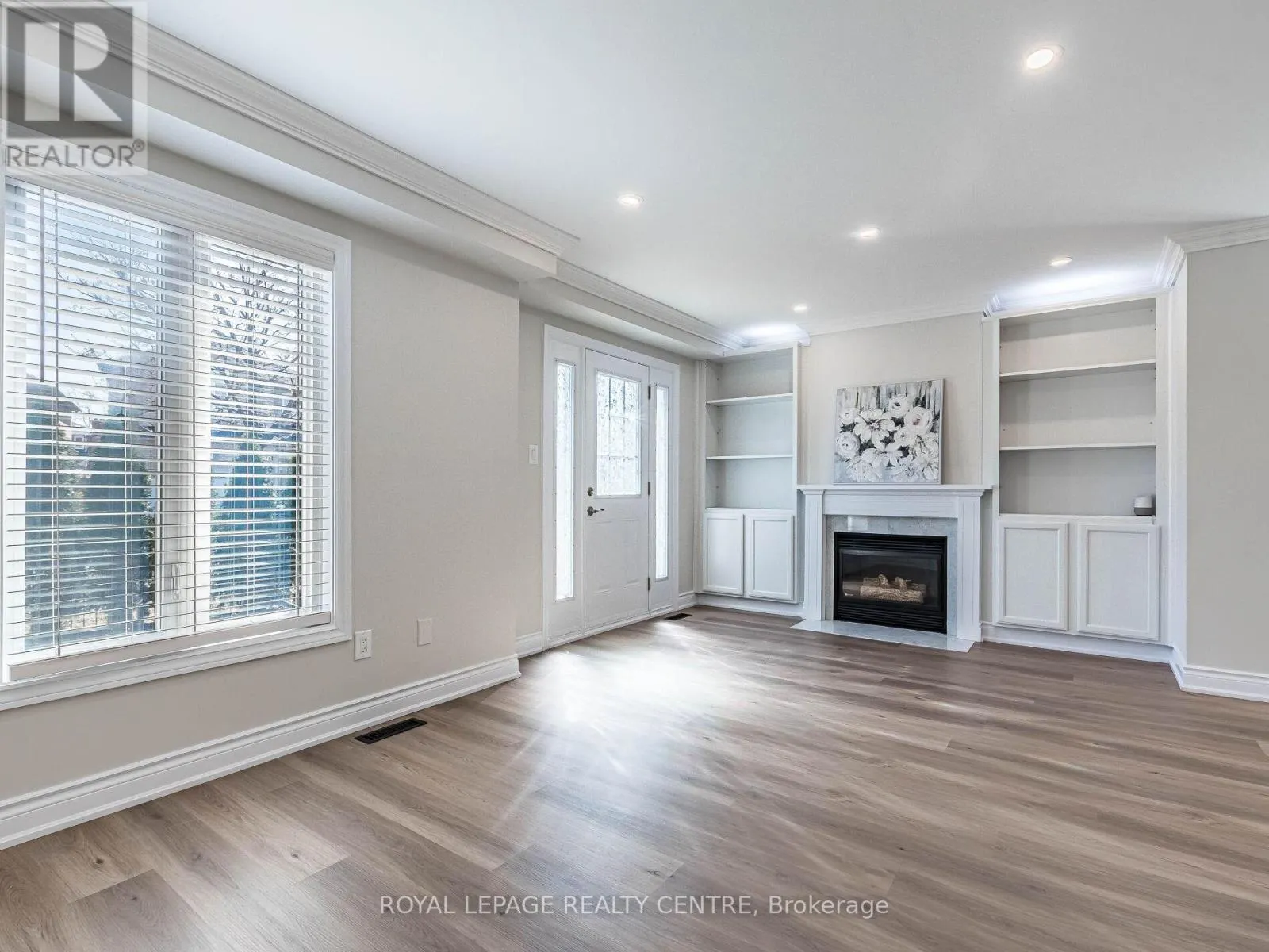 62 - 455 APACHE COURT