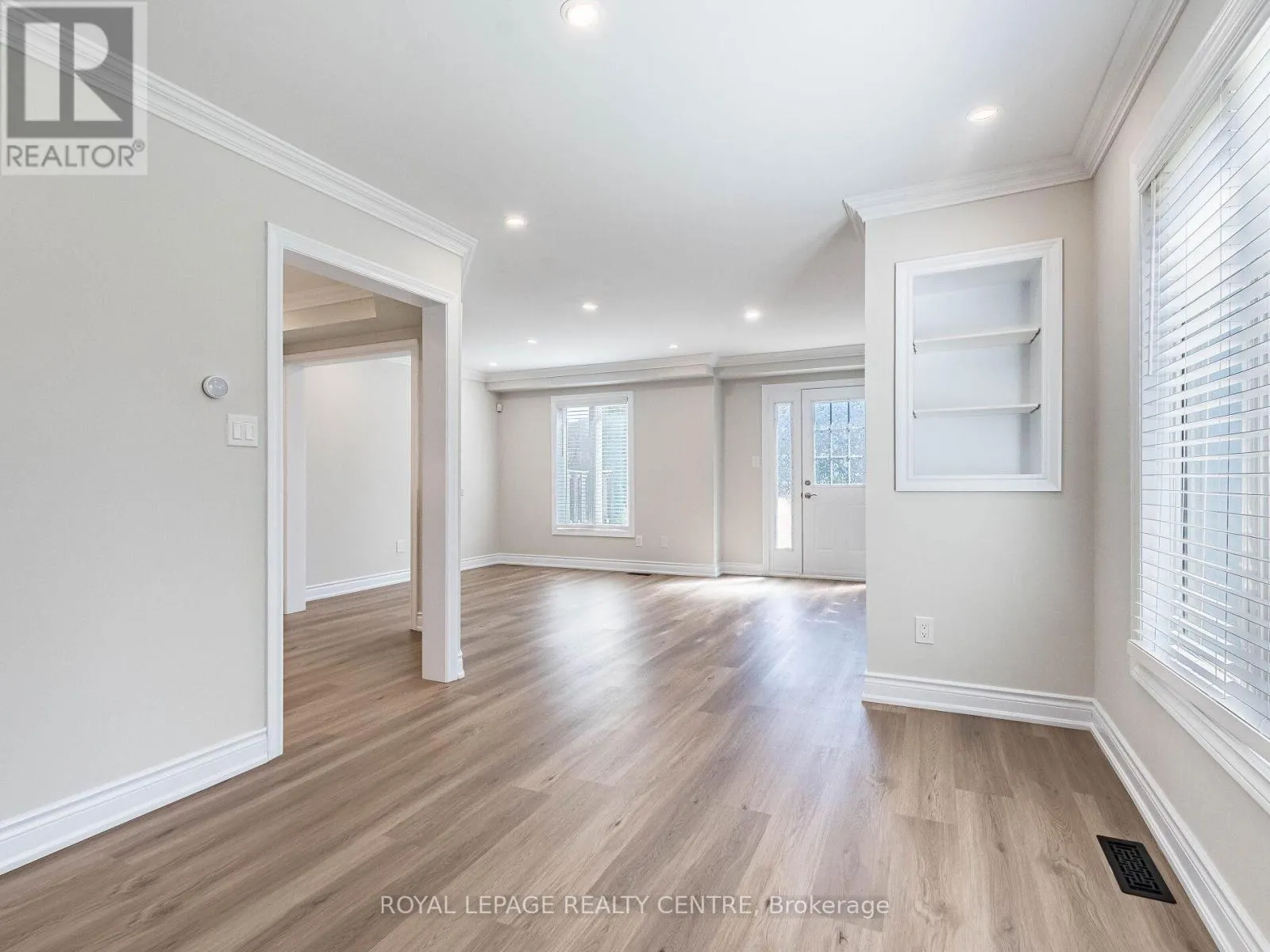 62 - 455 APACHE COURT