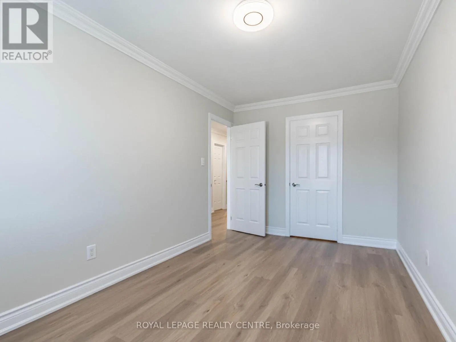 62 - 455 APACHE COURT