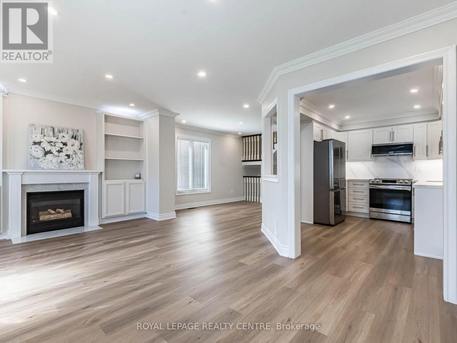 62 - 455 APACHE COURT