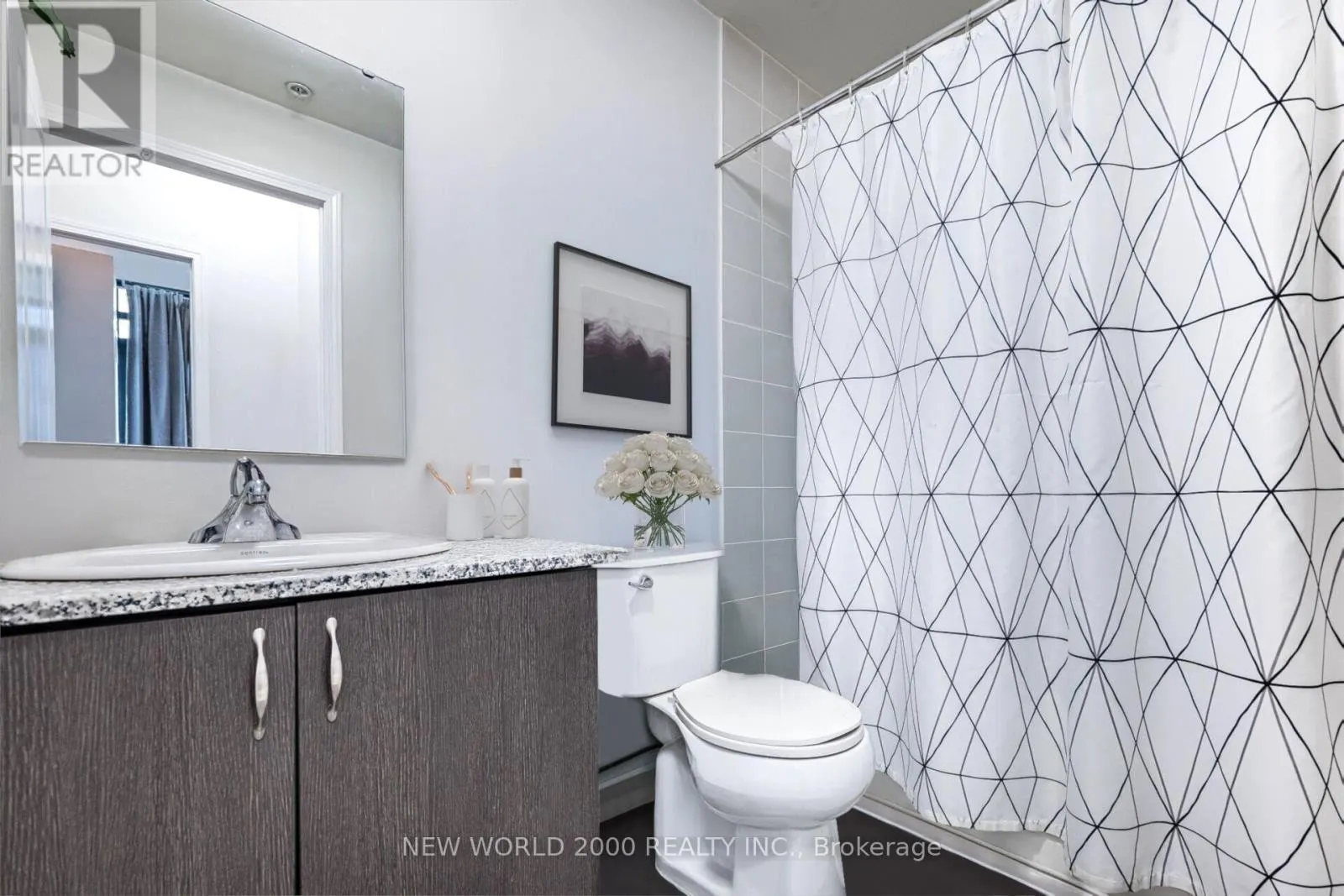 216 - 2522 KEELE STREET
