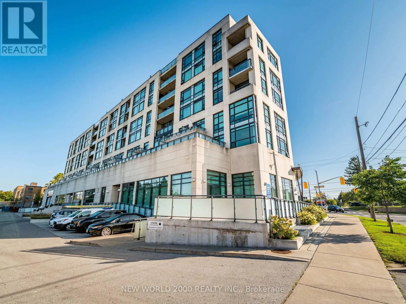 216 - 2522 KEELE STREET