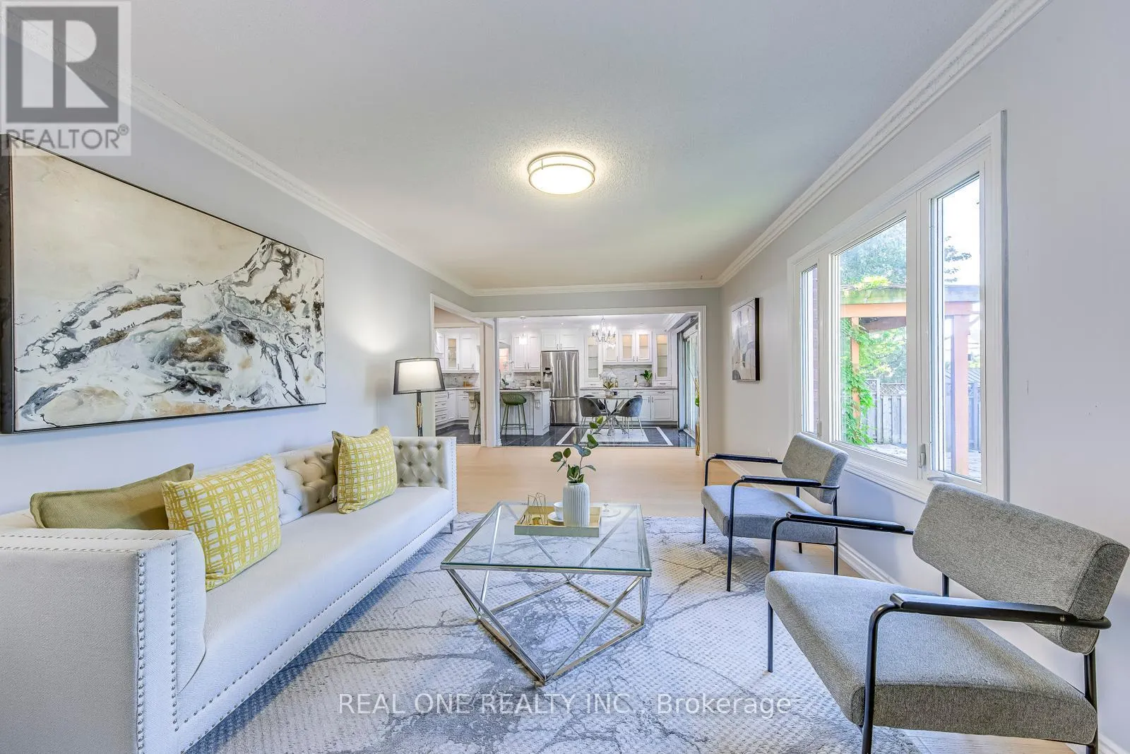 403 GLENASHTON DRIVE