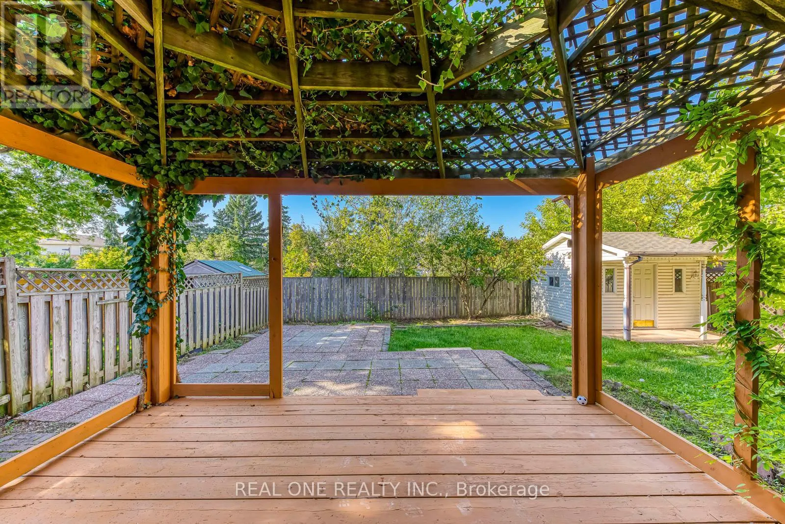 403 GLENASHTON DRIVE