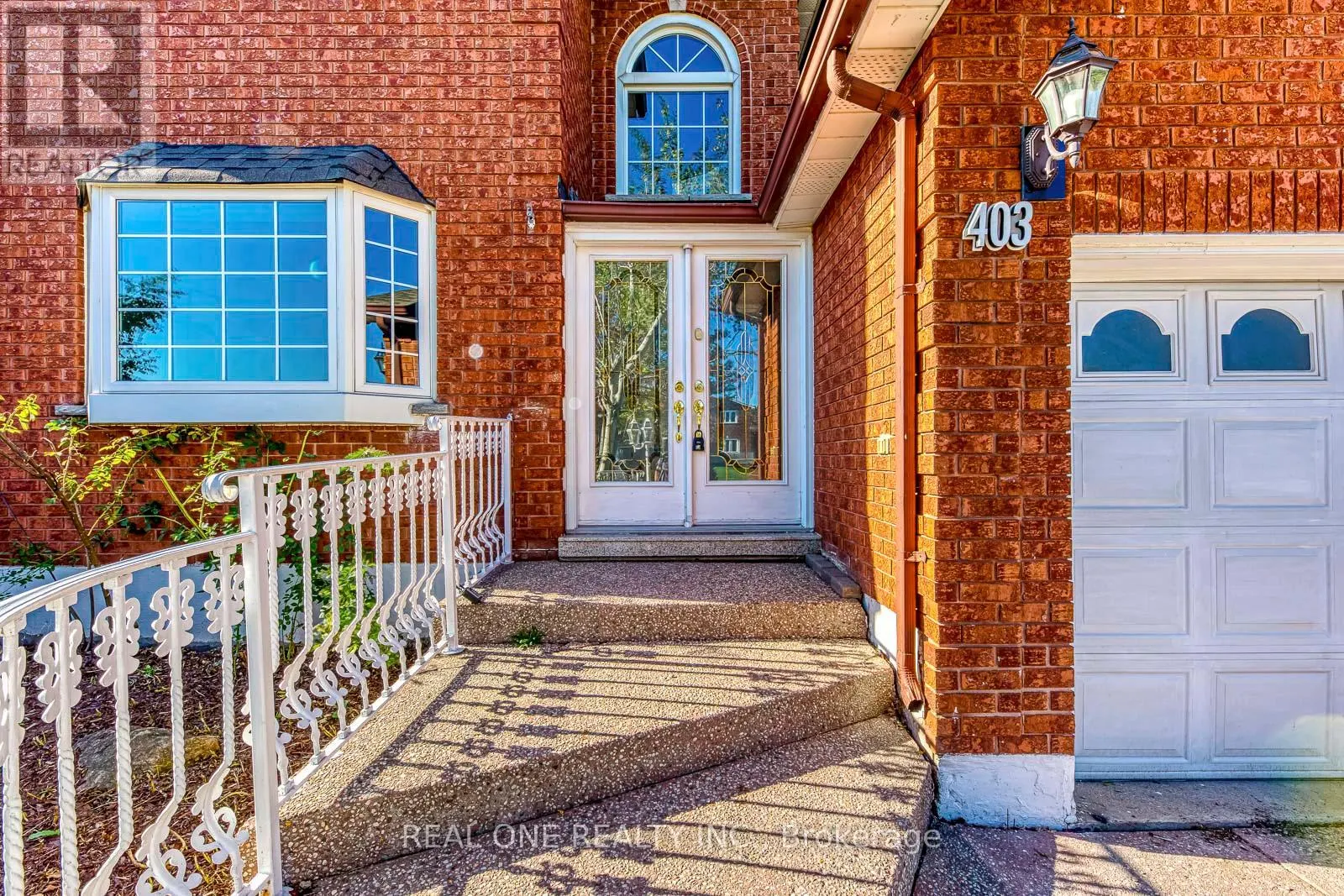 403 GLENASHTON DRIVE