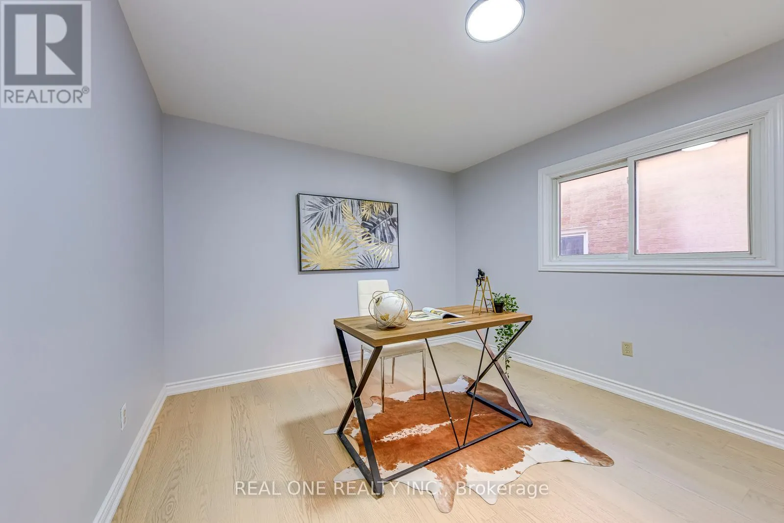 403 GLENASHTON DRIVE