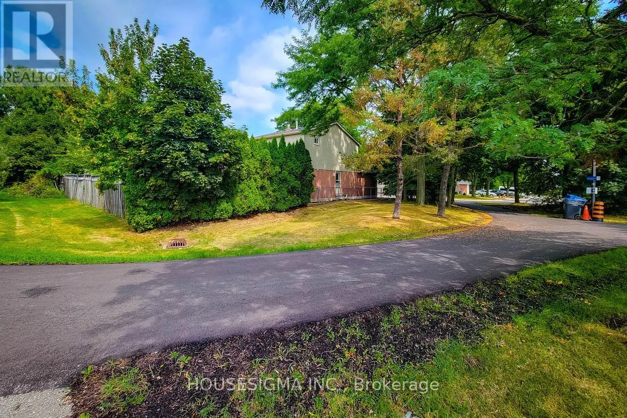 3111 CANTELON CRESCENT