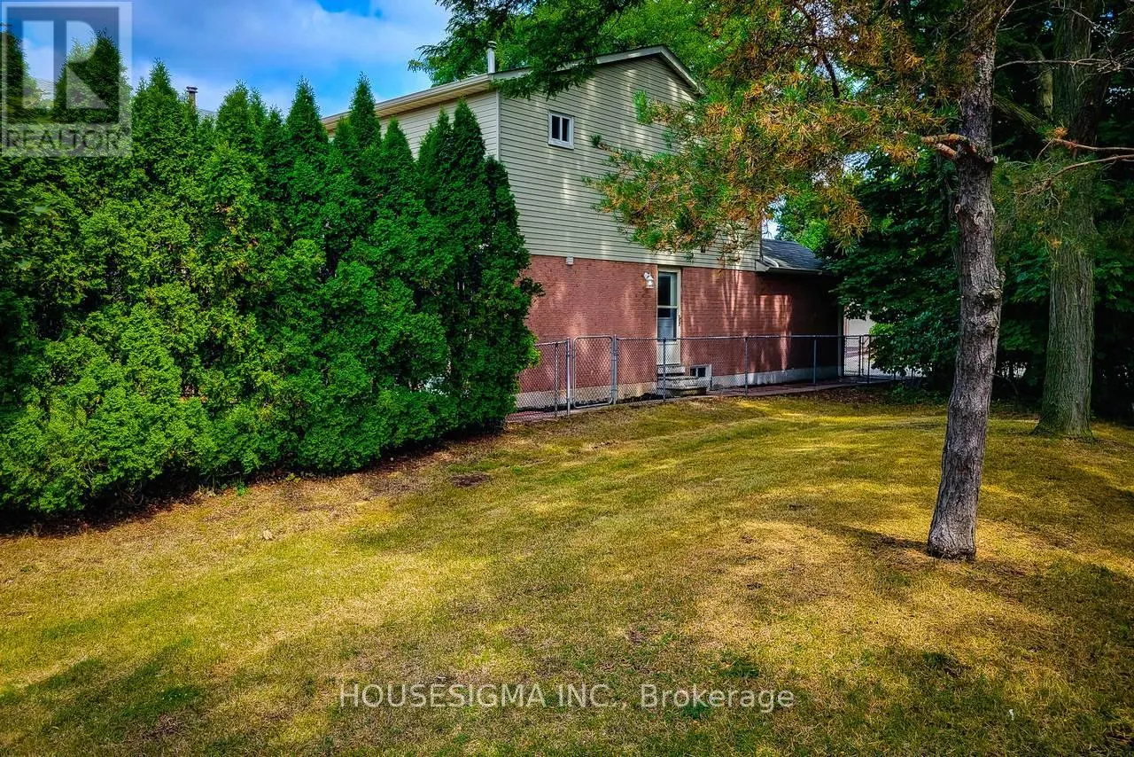 3111 CANTELON CRESCENT