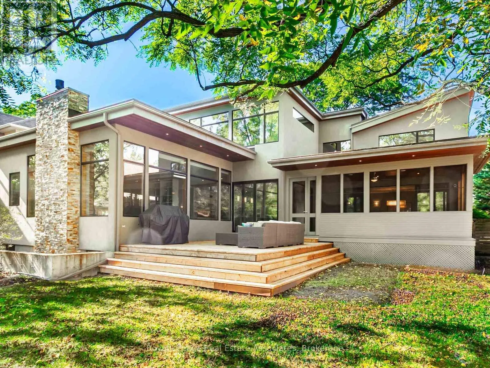 66 INGLEWOOD DRIVE