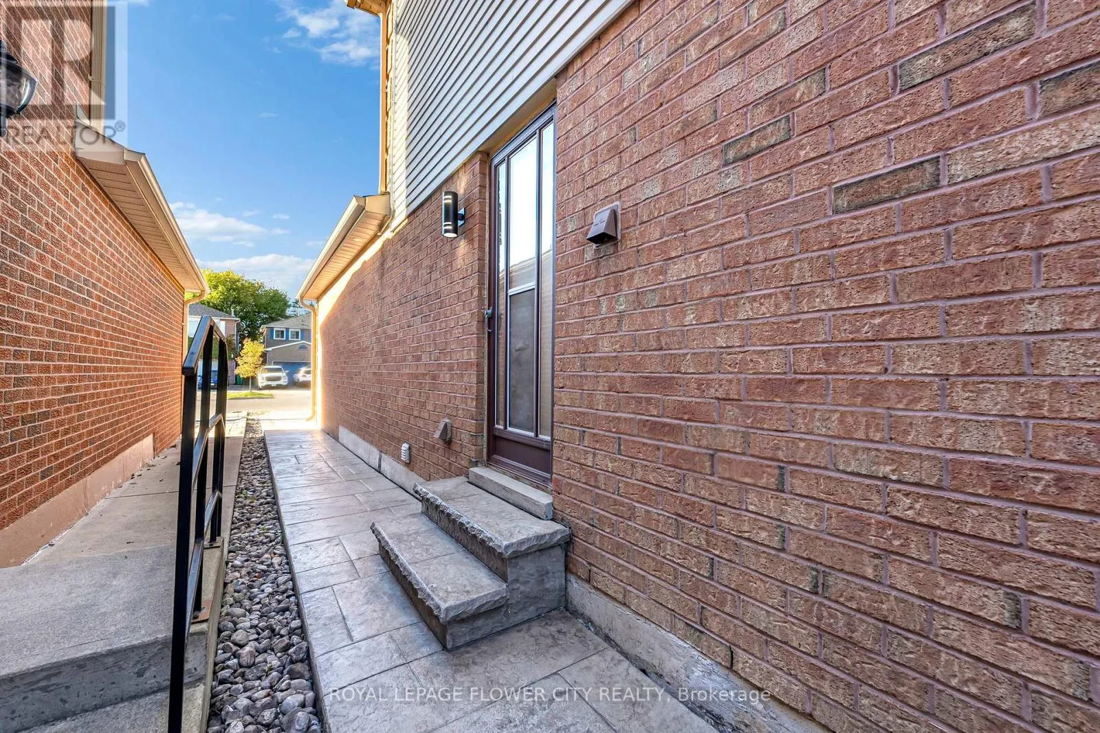 3278 WAXWING DRIVE