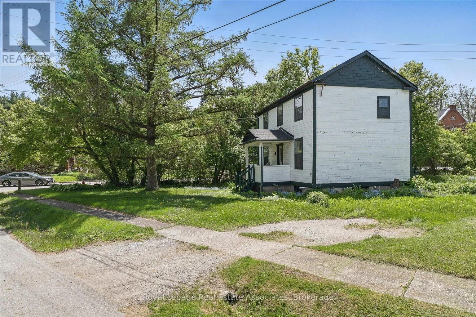 401 DRAPER STREET
