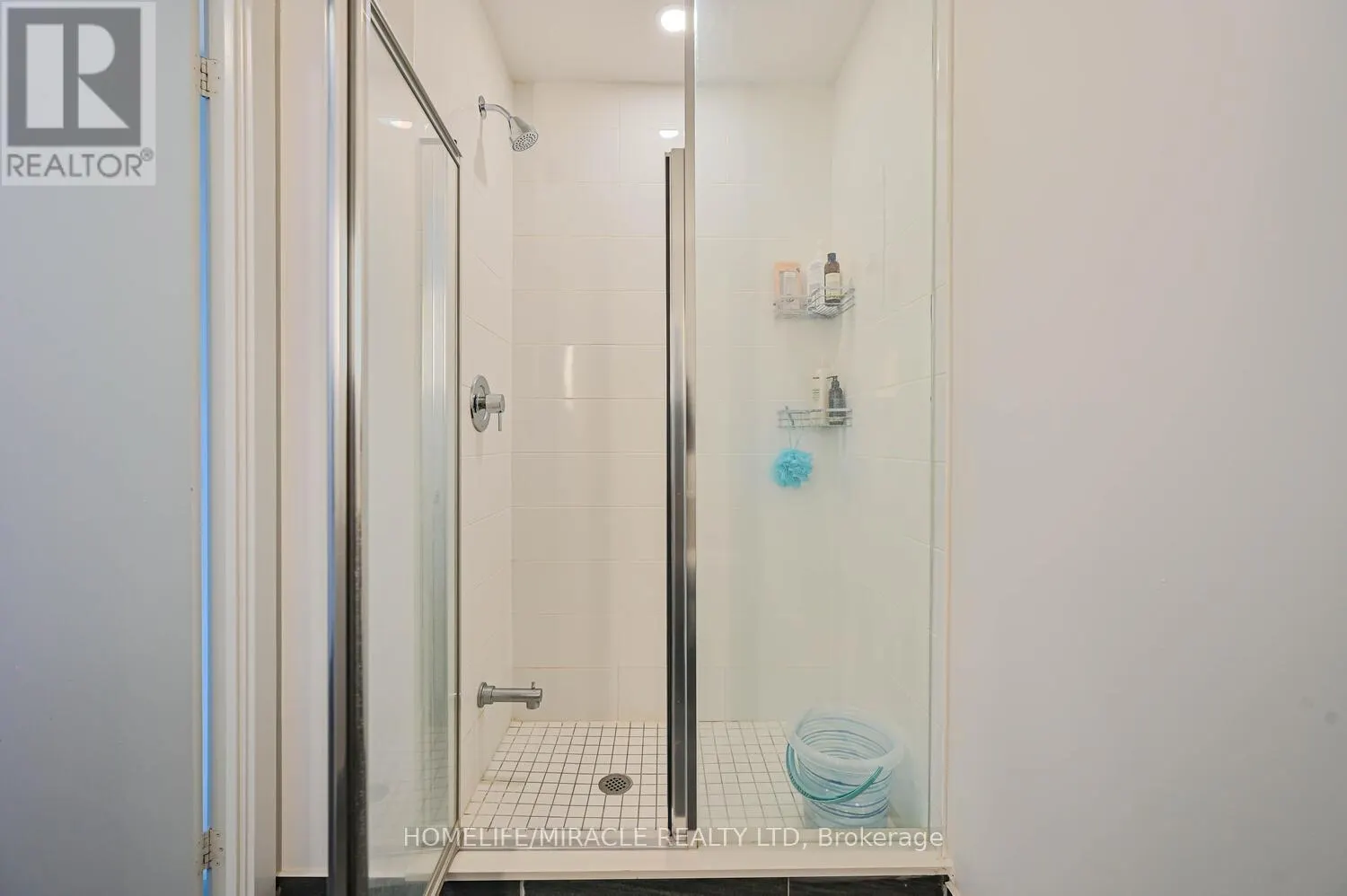 1102 - 215 VETERANS DRIVE