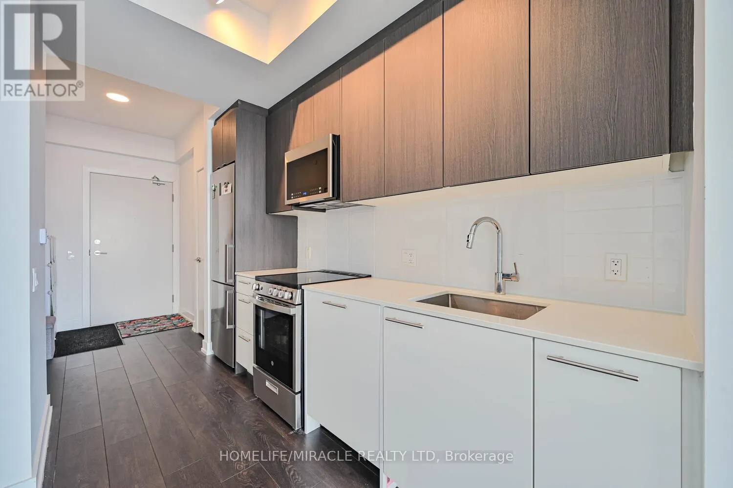 1102 - 215 VETERANS DRIVE