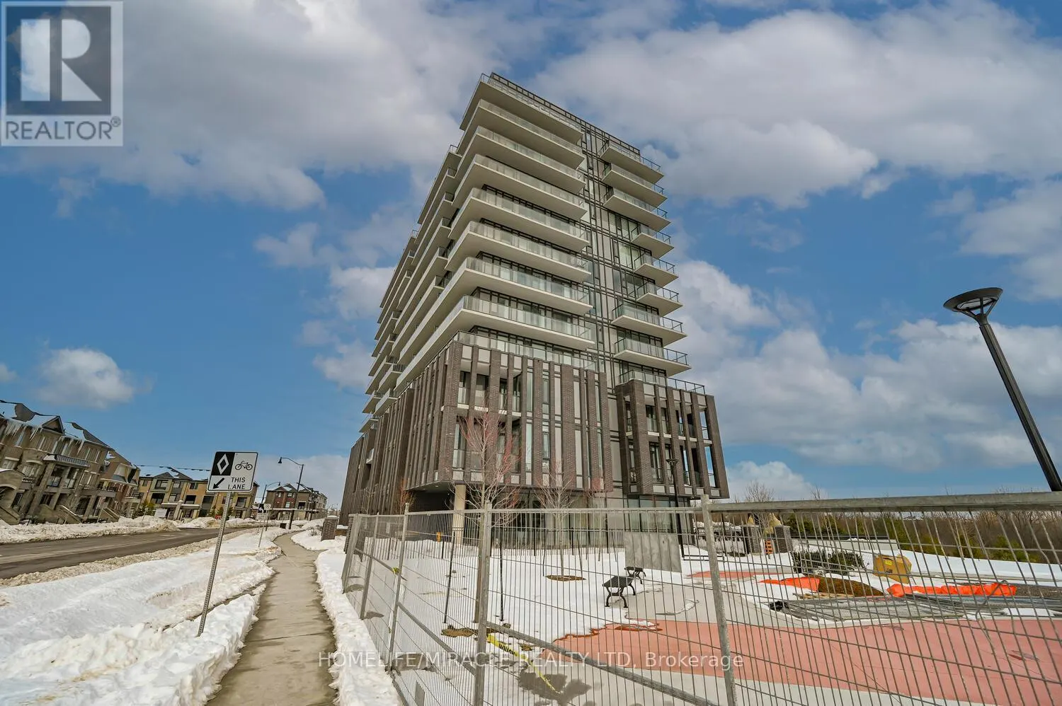 1102 - 215 VETERANS DRIVE
