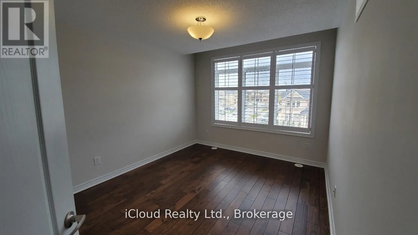 2554 GRAND OAK TRAIL