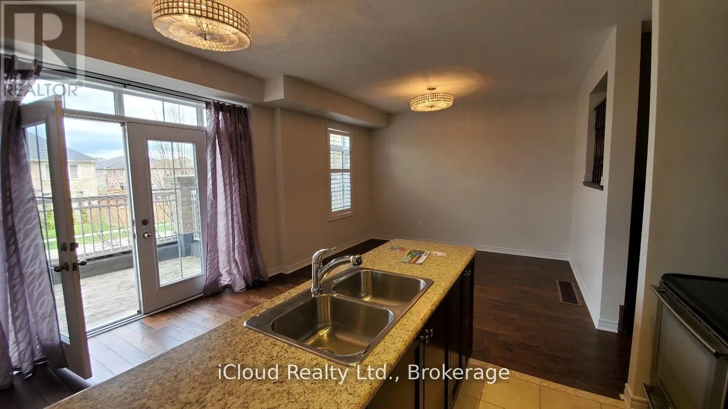 2554 GRAND OAK TRAIL