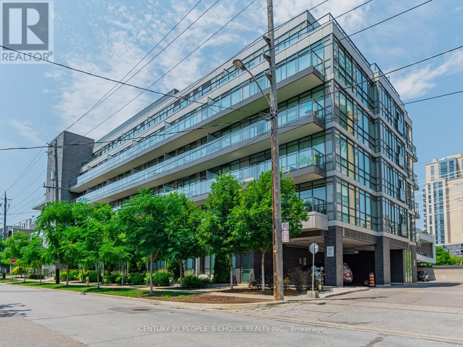 523 - 8 FIELDWAY ROAD