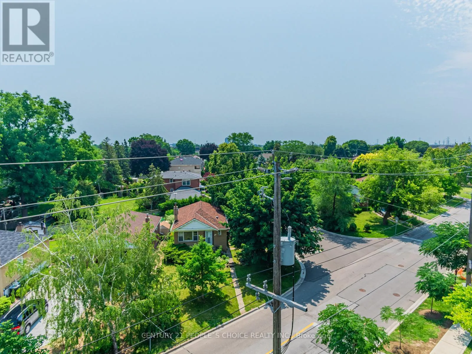 523 - 8 FIELDWAY ROAD