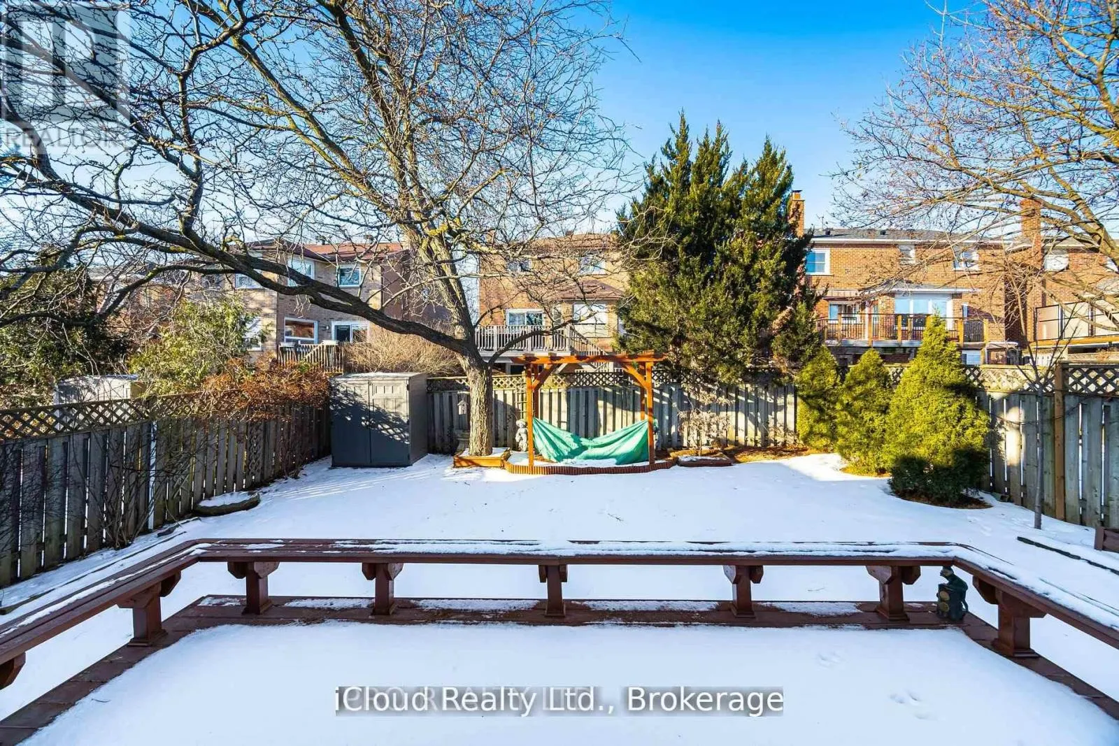 1615 SIR MONTY'S DRIVE
