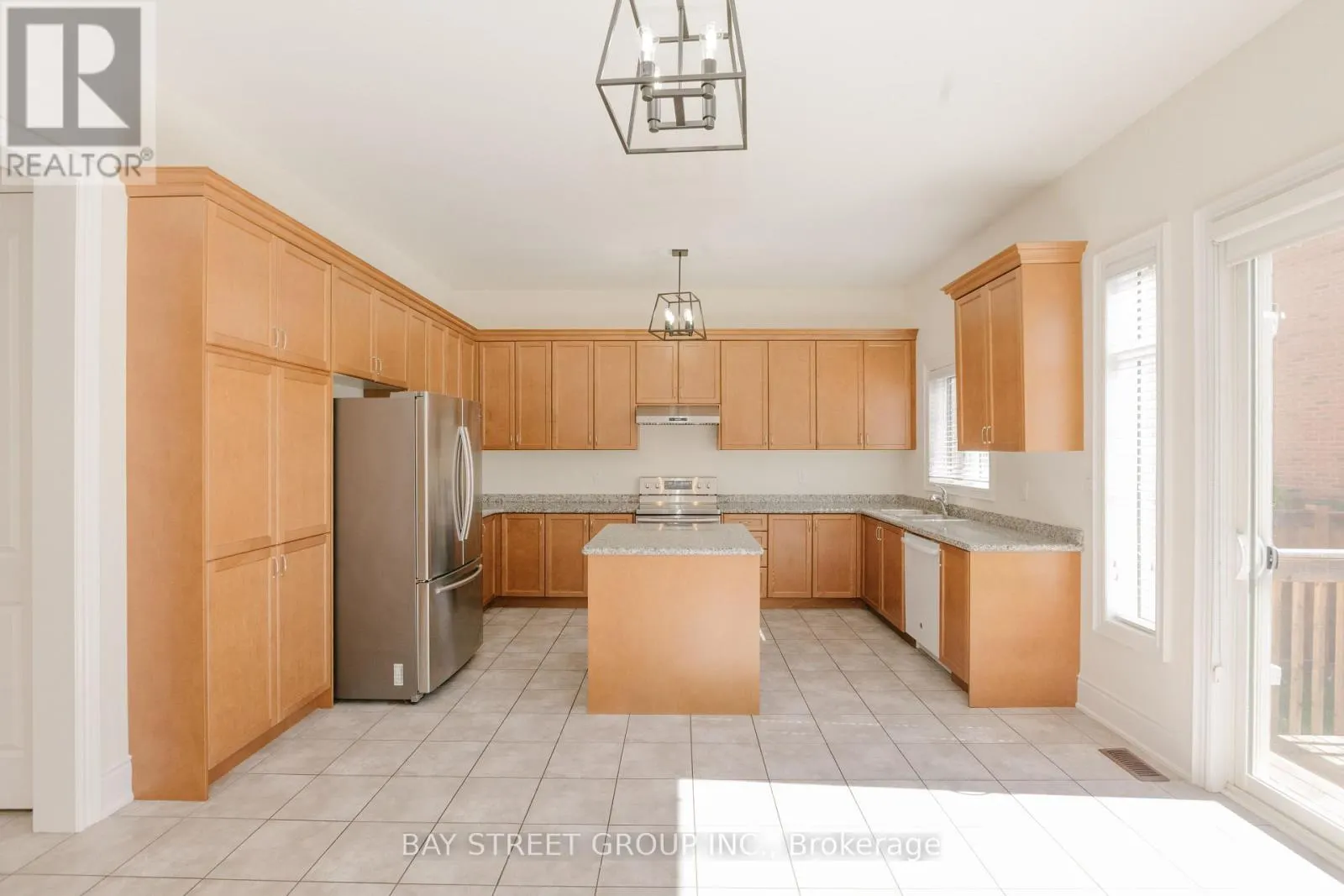 3127 STREAMWOOD PASS