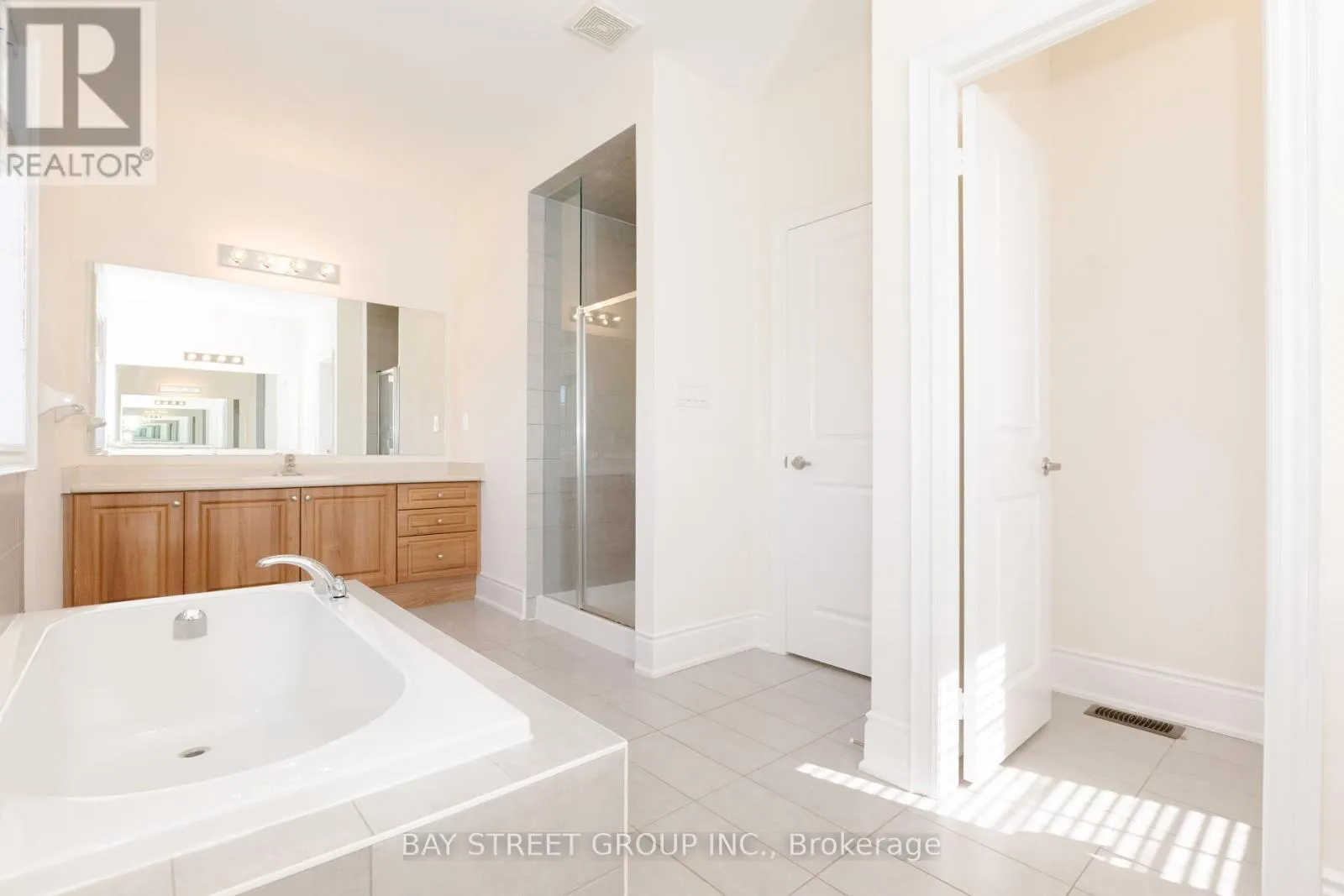 3127 STREAMWOOD PASS