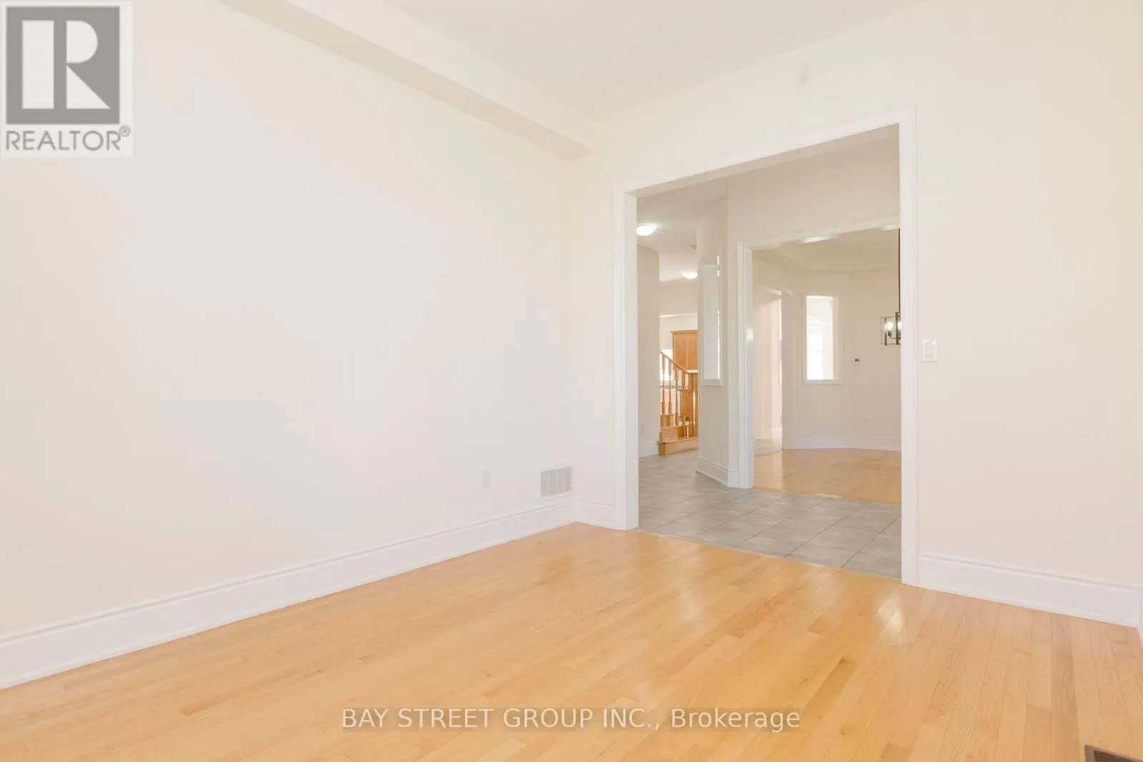3127 STREAMWOOD PASS