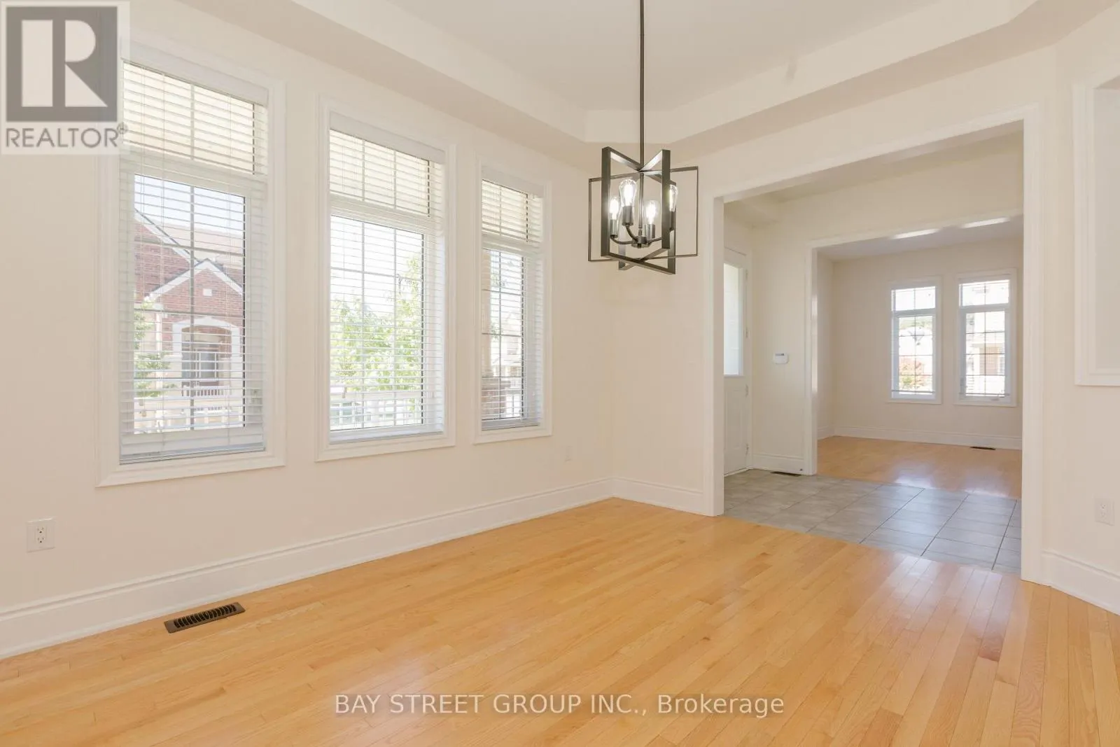 3127 STREAMWOOD PASS