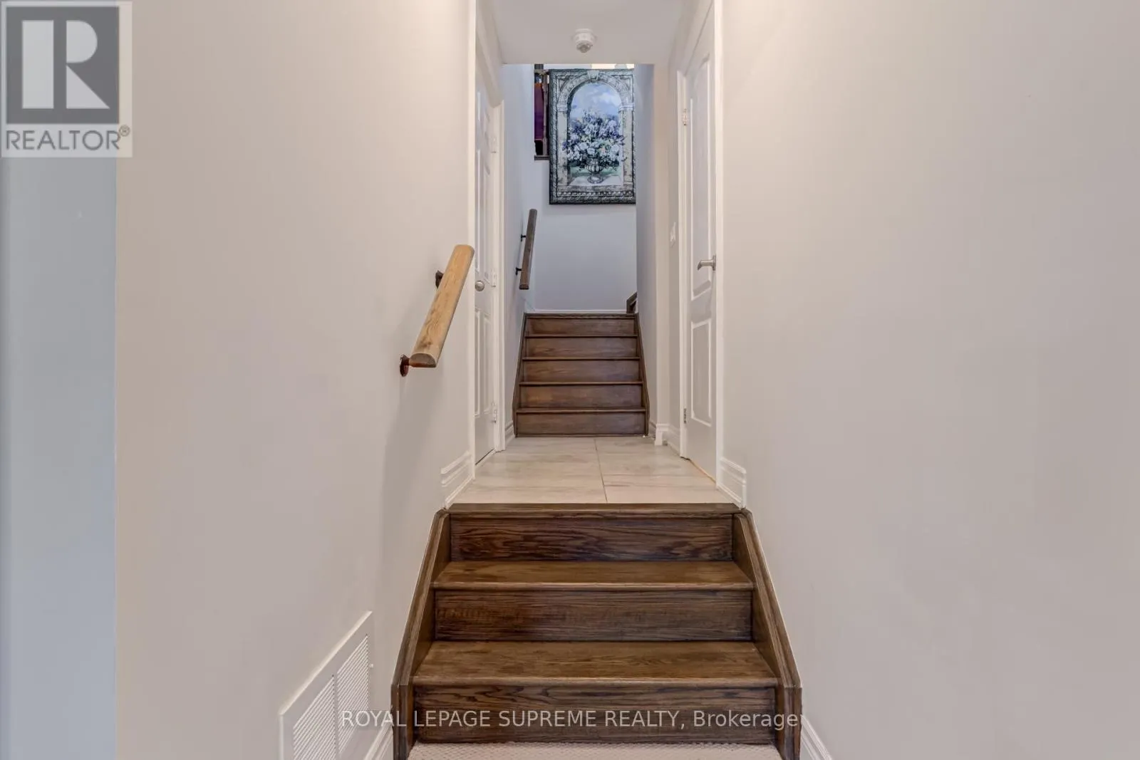 53 DRYDEN WAY