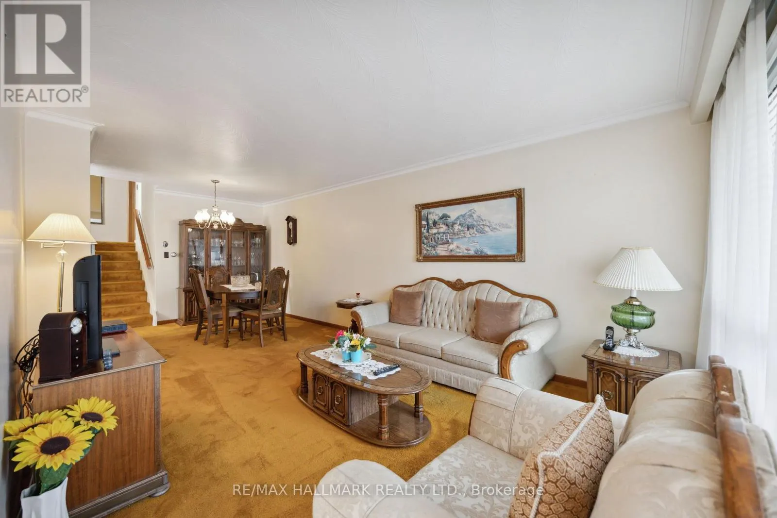23 LOCKINGTON COURT