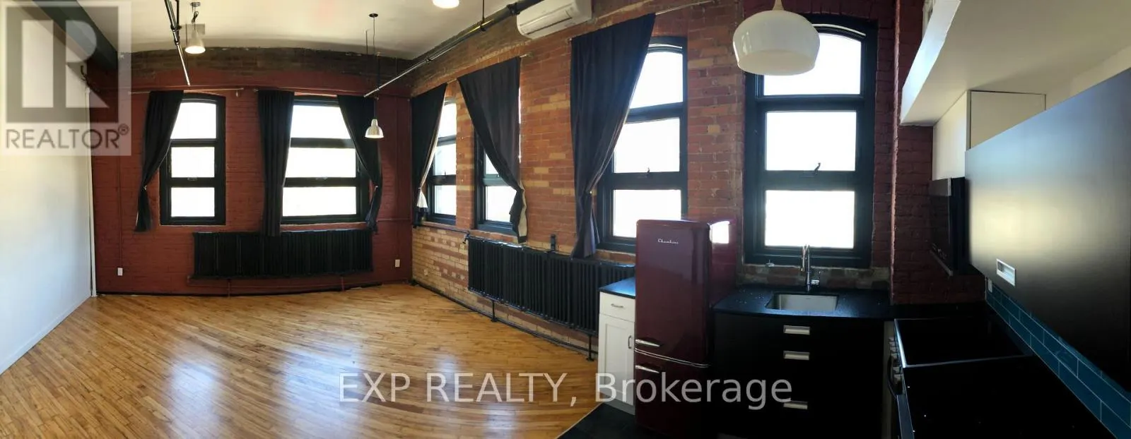 2480 DUNDAS STREET W